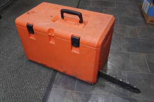 lot 172 image: Echo CS310 16 Chain Saw with Case