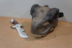 lot 177 image: Jurassic World T-Rex Mask with Noise and Chomp