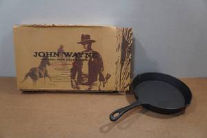 lot 232 image: John Wayne 10 Cast Iron Skillet