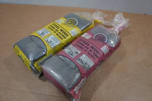 lot 282 image: 2 Packs Steel Wool Cleaning Pads