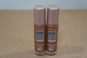 lot 287 image: 2 Maybelline Dream Radiant Liquid Hydrating Foundation - Mocha