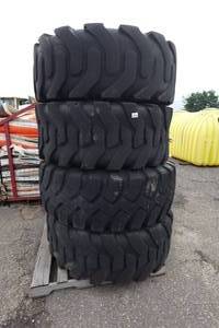 lot 455 image: Used Loader Tires