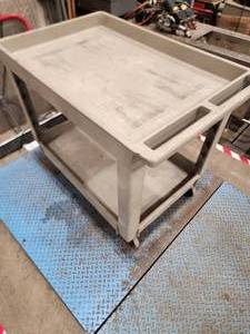 lot 11TLT image: Utility cart (587040)