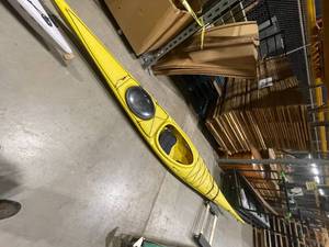 lot 4 image: Squamish Kayak #1 (587048)
