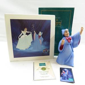 lot 72 image: WDCC Cinderella Fairy Godmother Bibbidi, Bobbidi, Boo Figure