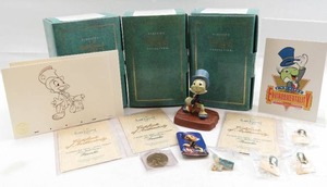 lot 86 image: WDCC Pinocchio Jiminy Cricket Lot of 3 Crickets the name - Jiminy Cricket