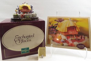 lot 94 image: WDCC Enchanted Places Alice in Wonderland White Rabbits House  Mini White Rabbit