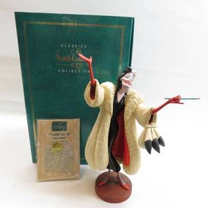 lot 98 image: WDCC 101 Dalmatians - Cruella De Vil Anita, daahling Figure