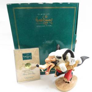 lot 107 image: WDCC The Three Little Pigs Big Bad Wolf Im a poor little sheep...