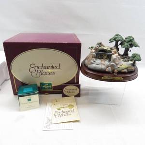 WDCC Enchanted Places Seven Dwarfs' Jewel Mine + Miniature Grumpy Figure