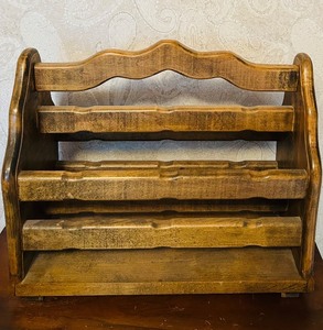 lot 37C image: B2 - Vintage 1978 Wooden Magazine Rack