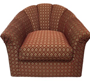 lot 57 image: LL - Swivel Barrel Chair with Diamond Pattern Upholstery