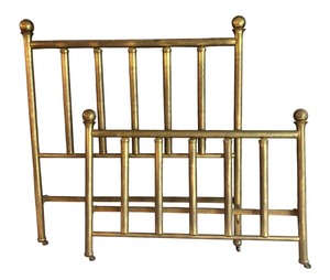 lot 14 image: LL - Vintage Full Brass Bedframe