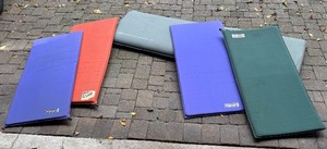 lot 100R image: G - Set of 5 REI and Therm-a-Rest Camping Sleep Mats