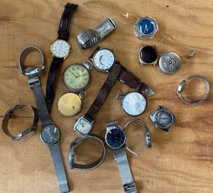 lot 49 image: Vintage Wrist Watch Lot