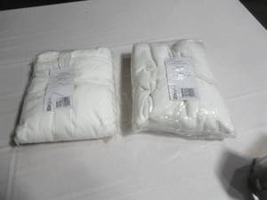 lot 176 image: King 2 Sets Of 2 Cream  100% French Linen Pillowcase Set BOKSER HOME