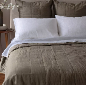 lot 46 image: KingCal King Color Moss  French Linen Box Stitch Quilt  BOKSER HOME