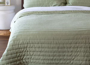 lot 87 image: King Cal King Color Honey French Linen and Cotton Duvet Cover