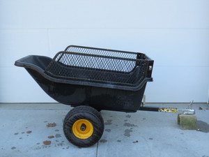 lot 2 image: Polar Trailer 1200lb Tilting ATV Trailer - HD1200