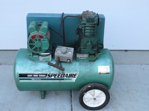 lot 7 image: Speed Aire Cast Iron Portable Compressor