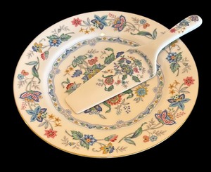 lot 81R image: P - Andrea by Sadek Cake Plate and Server Set