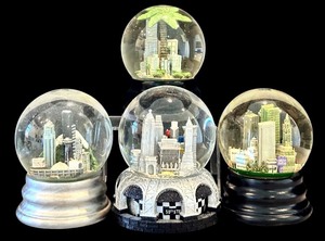 lot 117H image: LR - Set of 4 Snow Globes with City Skylines and Music Box