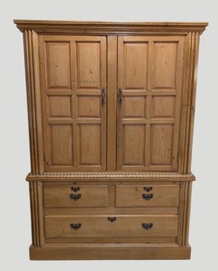 lot 5 image: G -Beautiful Vintage Irish Pine Cabinet with Shelves and Drawers