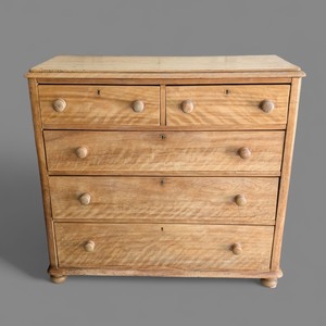 lot 7 image: G - Antique Irish Pine Chest of Drawers
