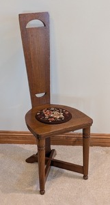 lot 19 image: O - Vintage Oak Hall Chair with Tall Back and Floral Needlepoint Seat