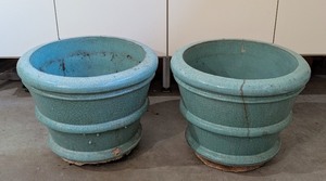 lot 54 image: G - Pair of Large Blue Ceramic Planters with Cracks and Damage