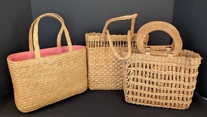 lot 182 image: UL - Set of 3 Woven Straw Handbags Including Bloomingdales