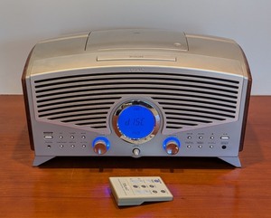 lot 227 image: O - TEAC LT-1 CD Receiver Stereo System with Remote