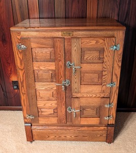 lot 25A image: LL -Vintage Northland Gurney Oak Ice Box Antique Refrigerator