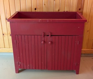 lot 119 image: G2 - Vintage Red Painted Wooden Dry Sink Cabinet with Double Doors