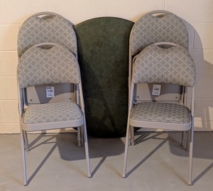 lot 132 image: LL - Mismatched Set of 4 Padded Folding Chairs with 40in Round Table