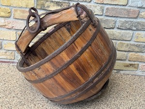 lot 4 image: Antique Primitive Wooden Well Water Bucket with Iron Handle