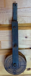 lot 19 image: Antique Wooden and Iron Barn Pulley