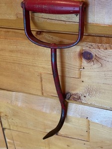 lot 31D image: Antique 11.5 Inch Metal Hay Hook with Red Handle