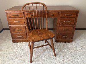 lot 84D image: Lexington Solid Oak Office Desk with Wooden Chair