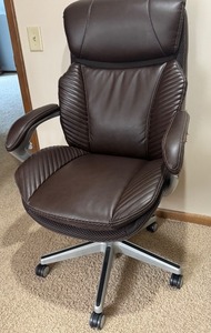 lot 88D image: Adjustable Brown Faux Leather Office Chair with Armrests