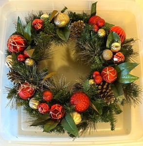 lot 142N image: Decorative Holiday Wreath with Red and Gold Ornaments