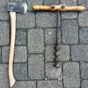 lot 162N image: Antique Axe and Large Wooden Handle Auger Tool Set