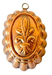 lot 100D image: K - Vintage Copper Fleur-de-Lis Jelly Mold 6.5 x 4 Inches