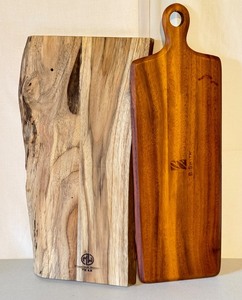 lot 101D image: B. Smith 18x6 Inch and Mountain Woods Teak 16x19 Inch Cutting Boards Set