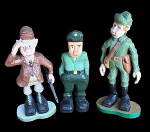 lot 124R image: P - Set of 3 Hand Carved Wooden Military Figurines by Pobbies Crafty Crafts