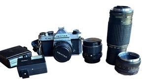 lot 165R image: P - Pentax Asahi K1000 Camera with 3 Lenses and Rollei & Toshiba Flashes