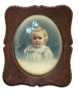 lot 167R image: P - Antique Framed Portrait Print of Child with Blue Bow