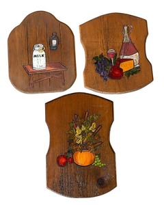 lot 197R image: P - Set of 3 Vintage Wooden Wall Plaques with Painted Kitchen Scenes