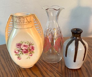 lot 212R image: P - Set of 3 Vintage Vases Ceramic and Glass
