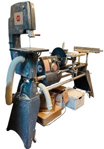 lot 9H image: LL - Shopsmith Multi-Function Woodworking Machine with Lathe and Bandsaw Attachments